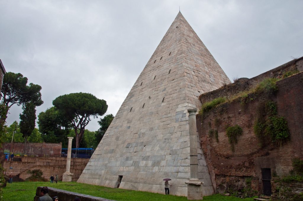 What to do in Rome when you've done everything - the pyramid